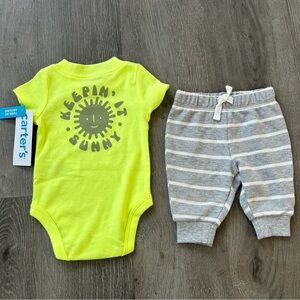 Carter's Newborn Matching Set NWT